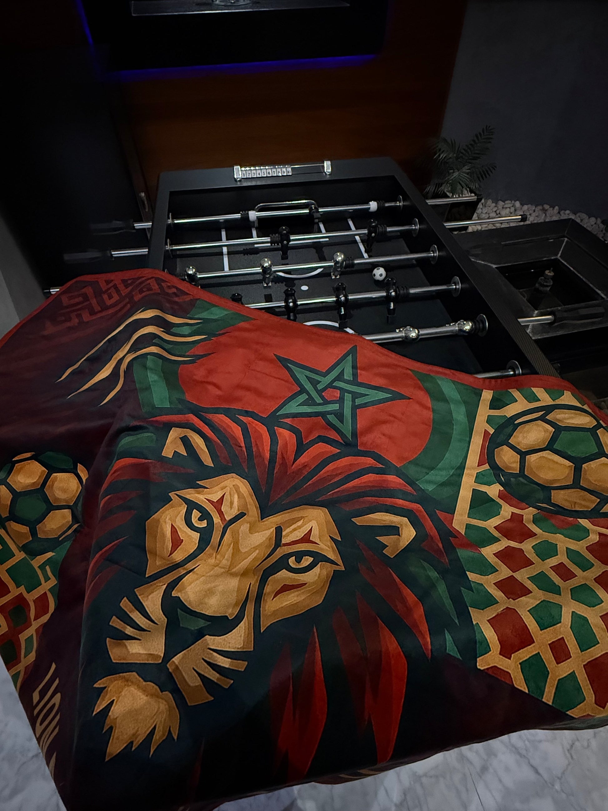 Cape Lion de l’Atlas Édition CAN 2025 RedPride